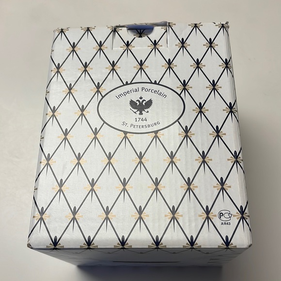 Imperial Porcelain 1744 St. Petersburg Russia Teacup with Saucer. - Picture 4 of 11